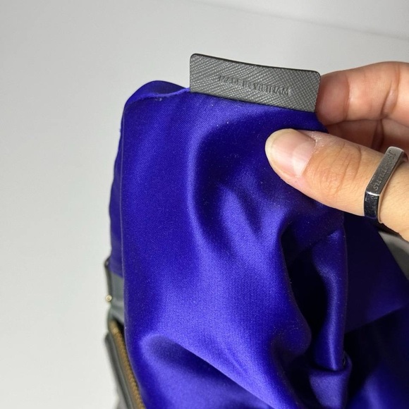 HENRI BENDEL Jet Setter Nylon Leather Convertible Shoulder Bag Backpack Gray - Picture 9 of 12